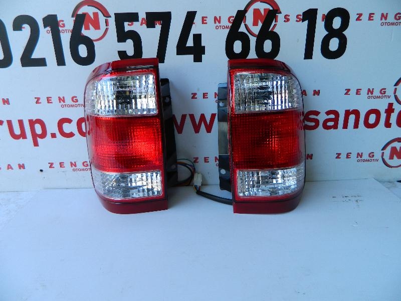 Nissan Pathfinder 1998-2001 Arka Sağ-Sol Stop Sıfır Çıkma