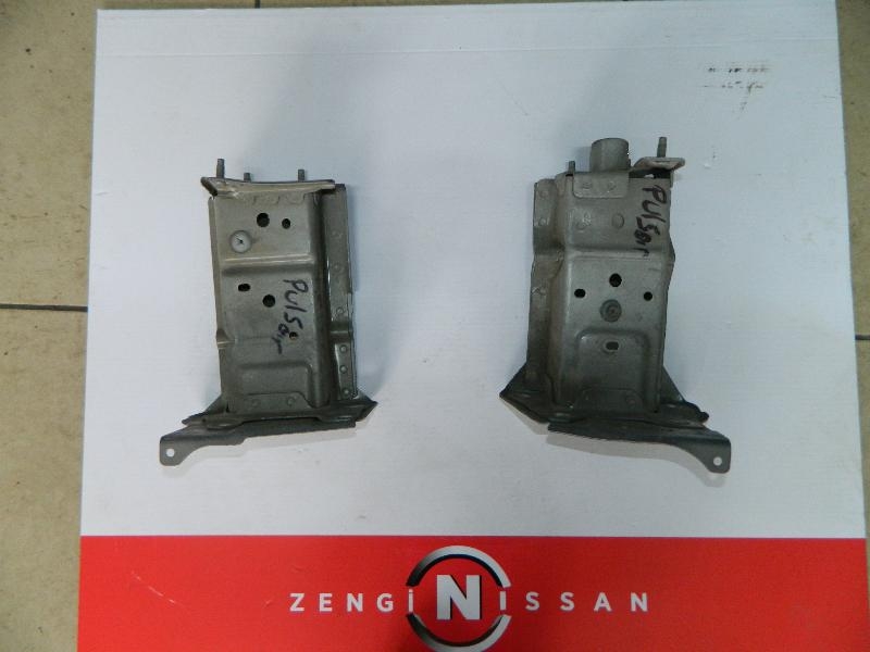 Nissan Pulsar 2016-2017 Ön Tampon Demiri Babaları Orjinal