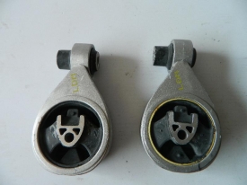 Nissan Qashqai J10-2007-2013-Armut Motor Takoz Arka