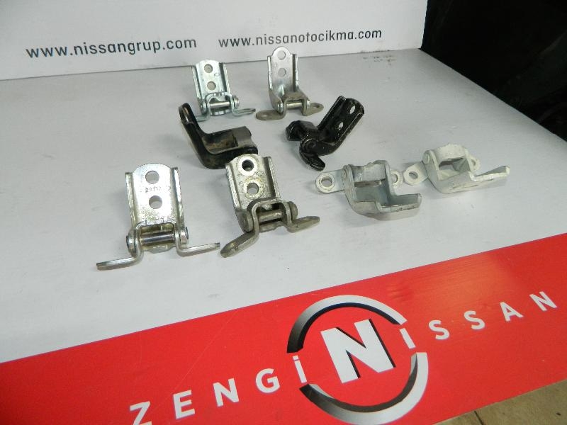 Nissan Qashqai J10-2007-2013 Kapı Menteşesi Çıkma Parça