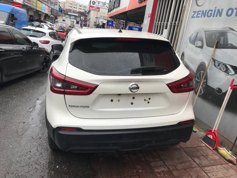 Nissan Qashqai J11 2014-2017 Arka Bagaj Orjinal Çıkma