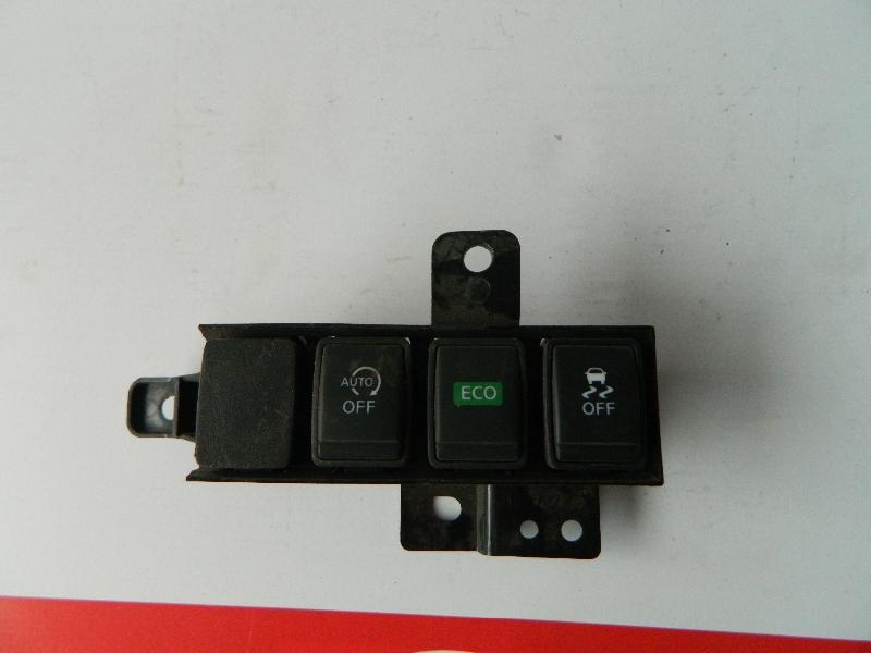 Nissan Qashqai J11-2014-2017 Eco Park Düğmesi Orjinal Çıkma