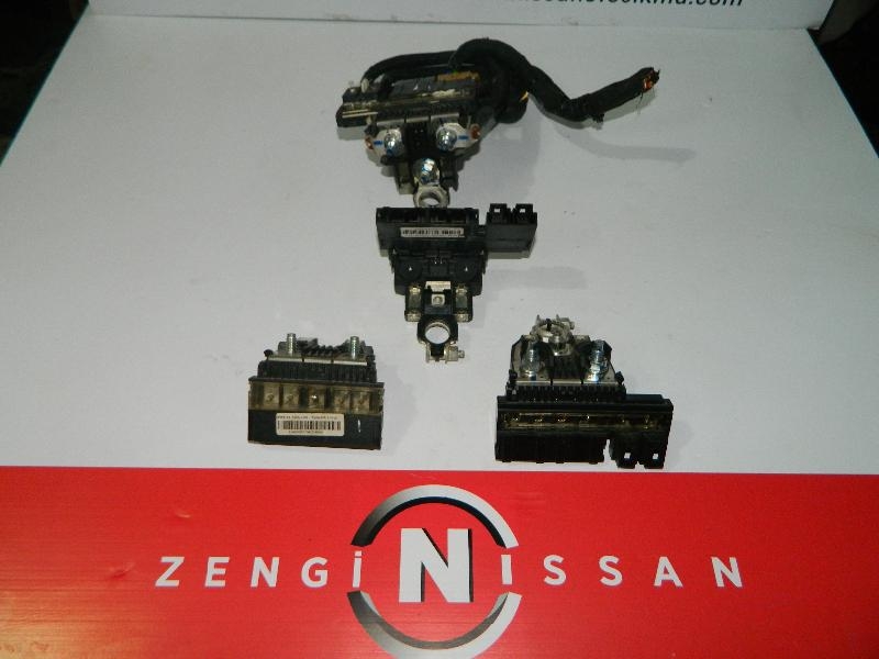 Nissan Qashqai J11-2014-2021 Akü Kutup Başı Orjinal Parça