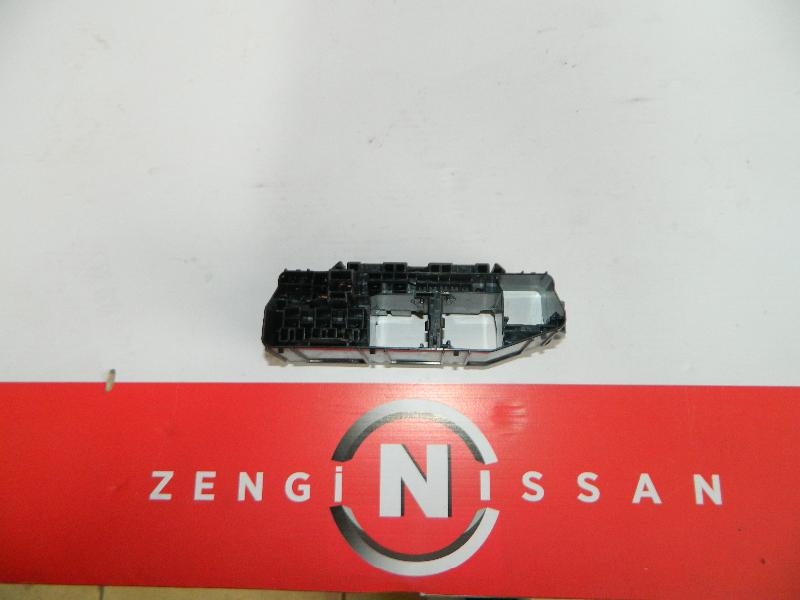 Nissan Qashqai J11 2014-2021 Role Yuvası Kutusu Sıfır Parça