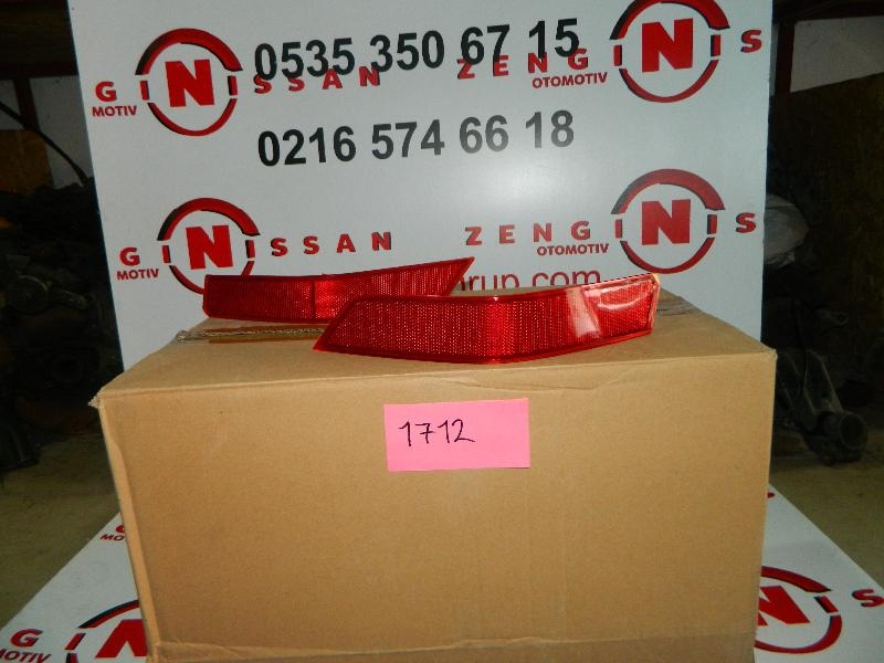 Nissan X-Trail T32 -2018-2021 Arka Tampon Reflektör Çıkma